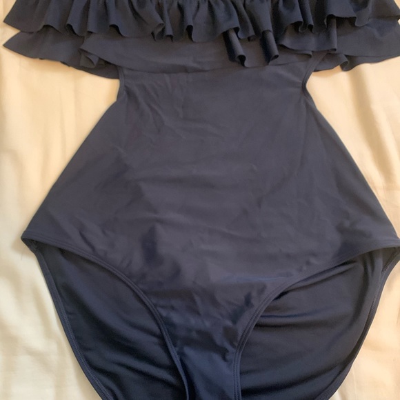 Aerie Bandeau Cut-Out One-Piece - Picture 4 of 4